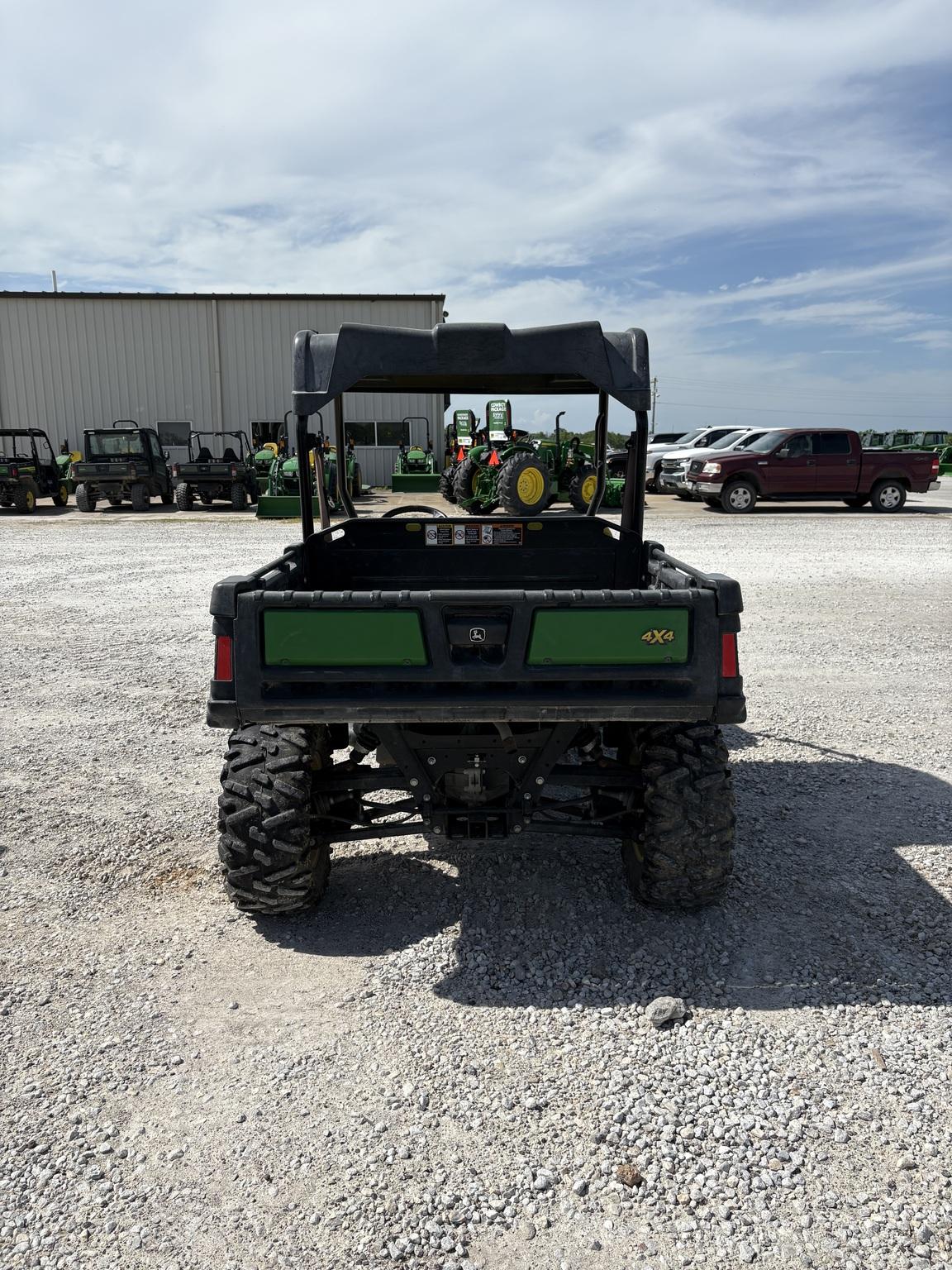 2017 John Deere XUV 855D GREEN Image