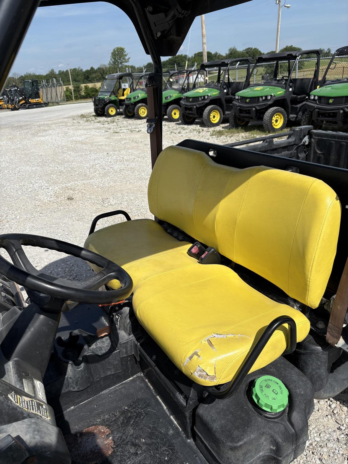 2017 John Deere XUV 855D GREEN Image