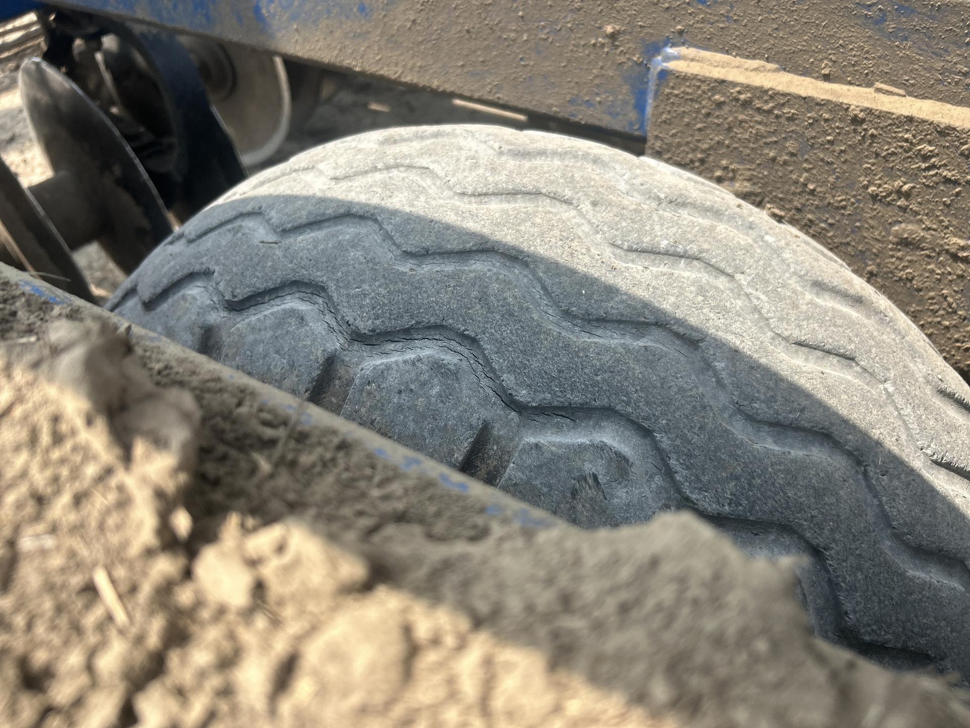 2012 Landoll 7431-29 Image