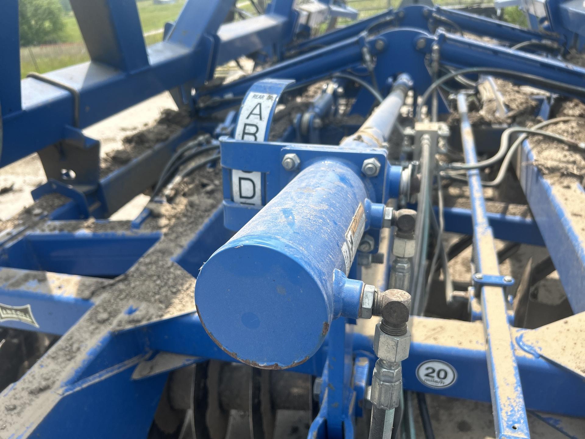 2012 Landoll 7431-29 Image
