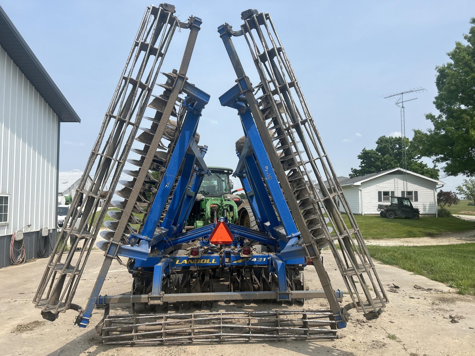 2012 Landoll 7431-29 Image