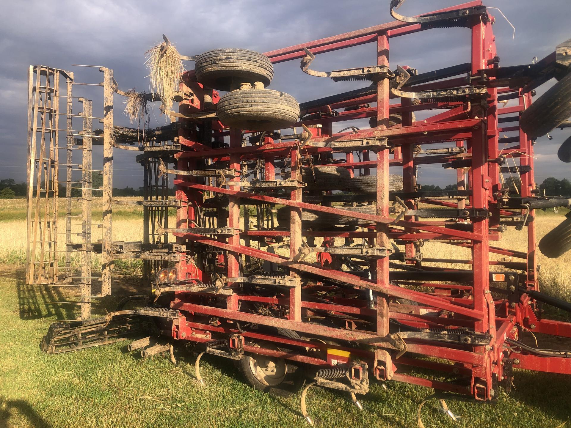 2011 Case IH 200 Image