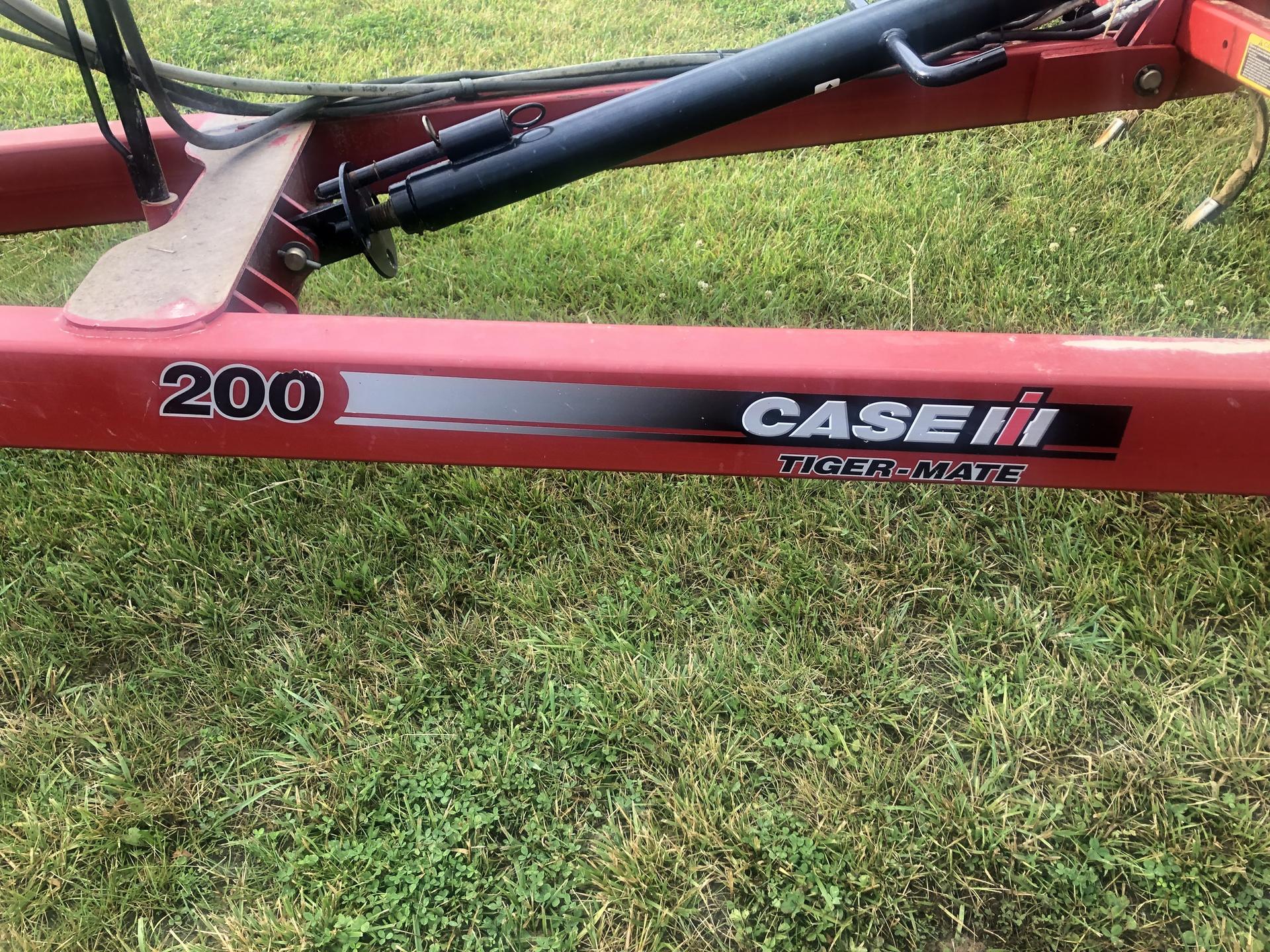 2011 Case IH 200 Image