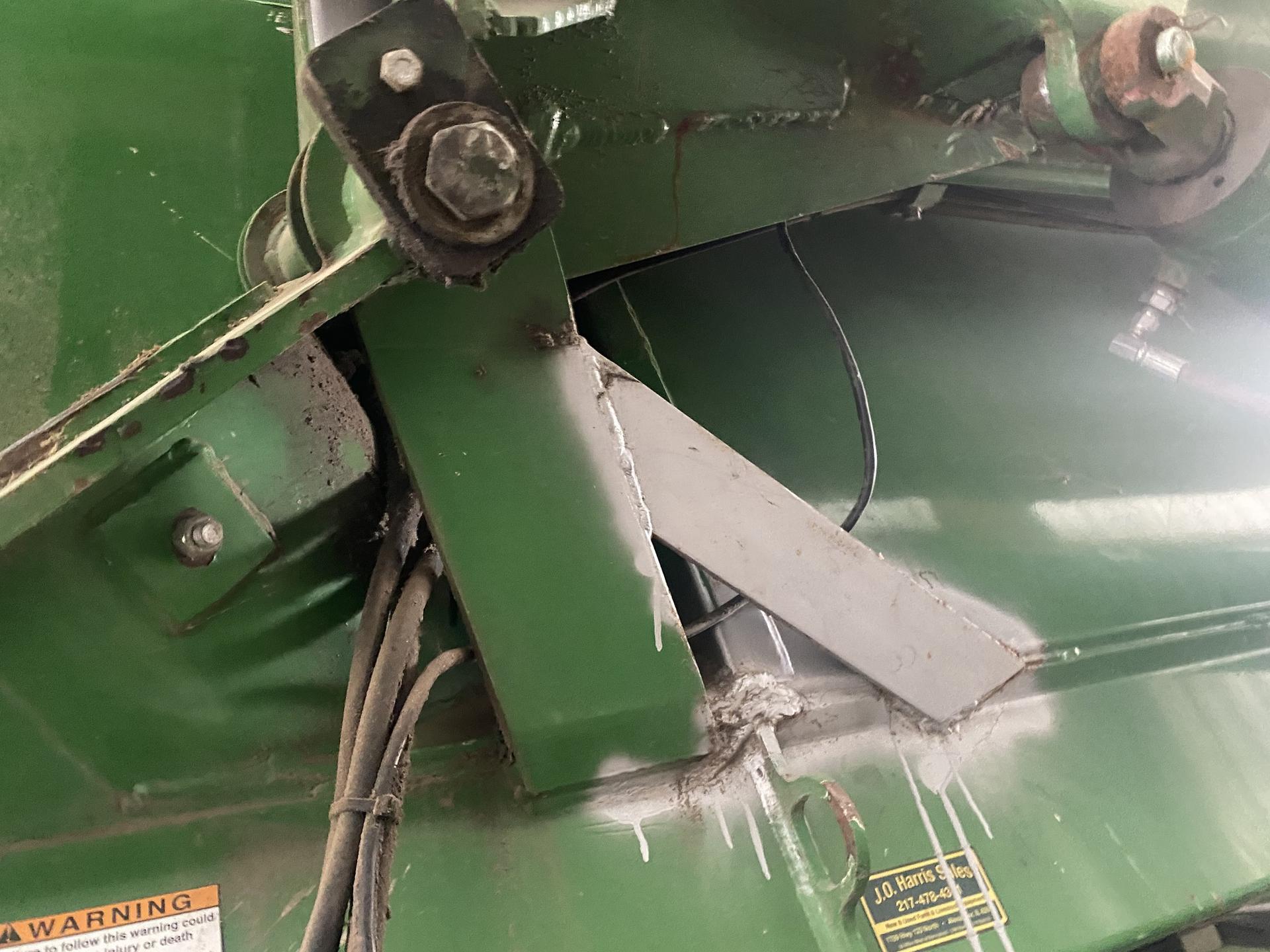 2011 Demco 850 Image