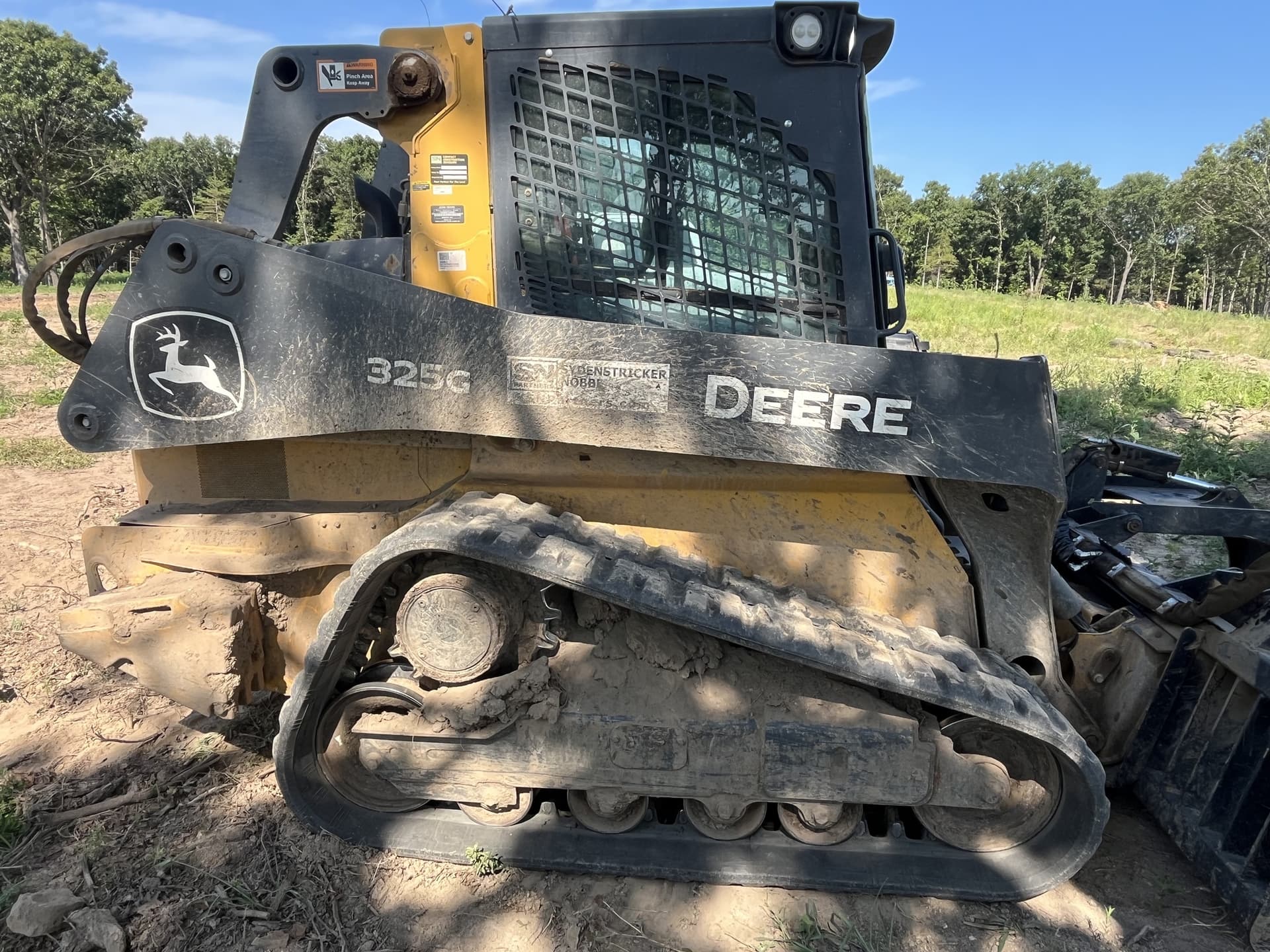 2023 John Deere 325G Image