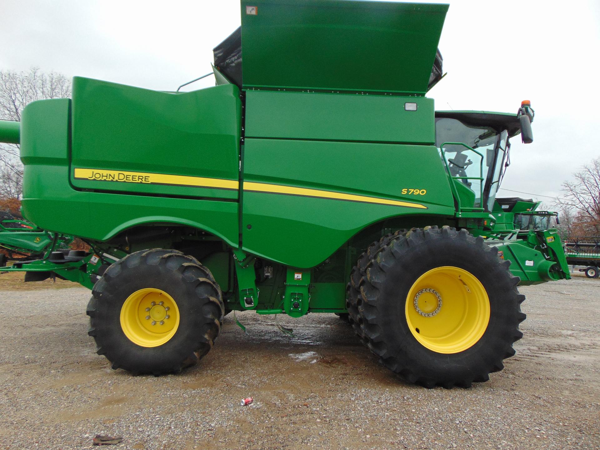 2020 John Deere S790 Image