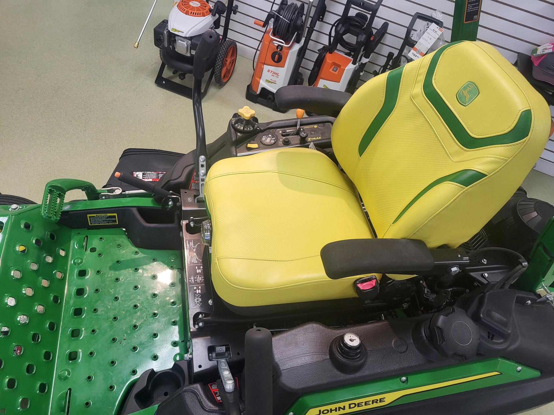 2023 John Deere Z920M Image