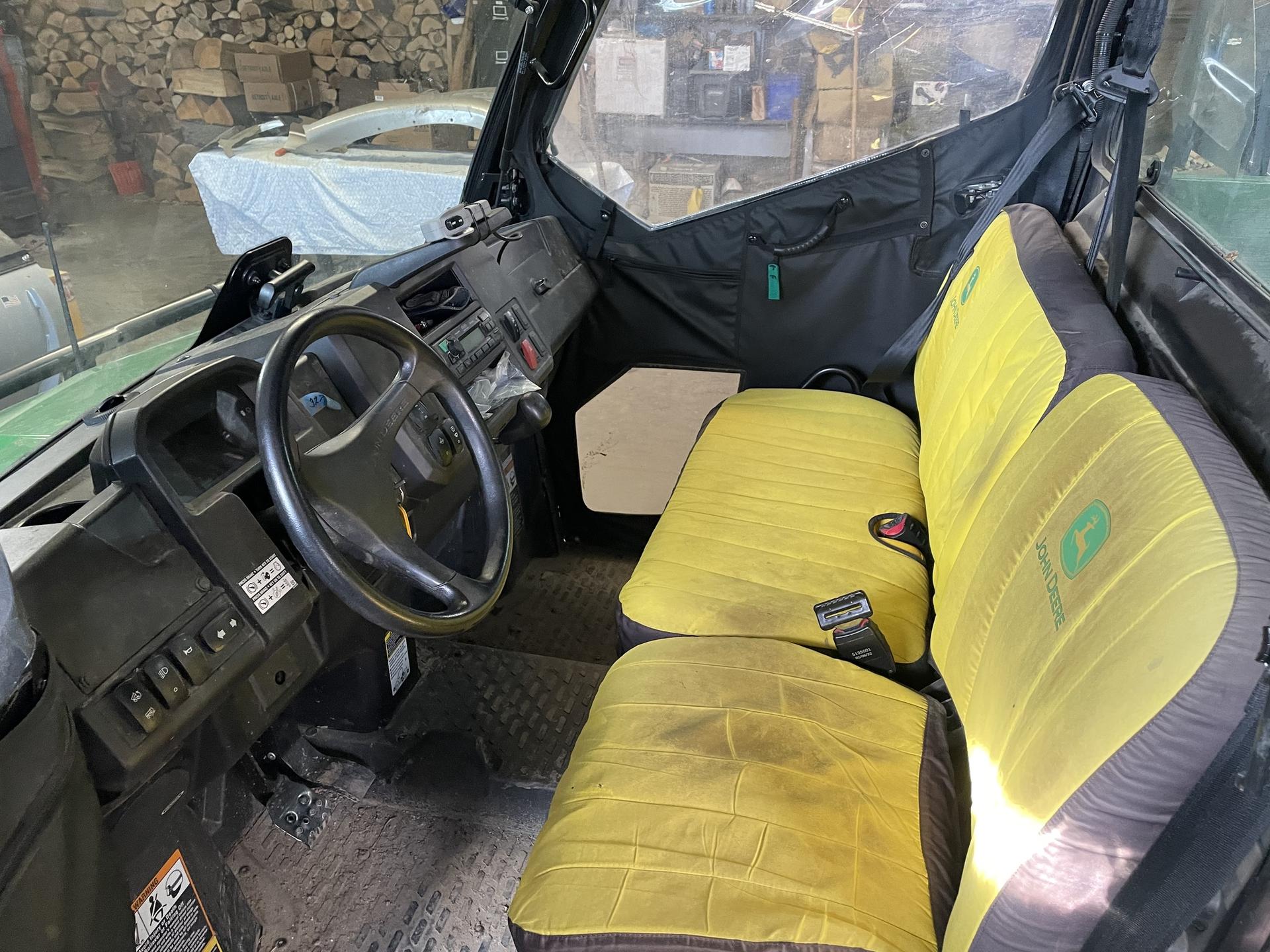2022 John Deere XUV 835M Image