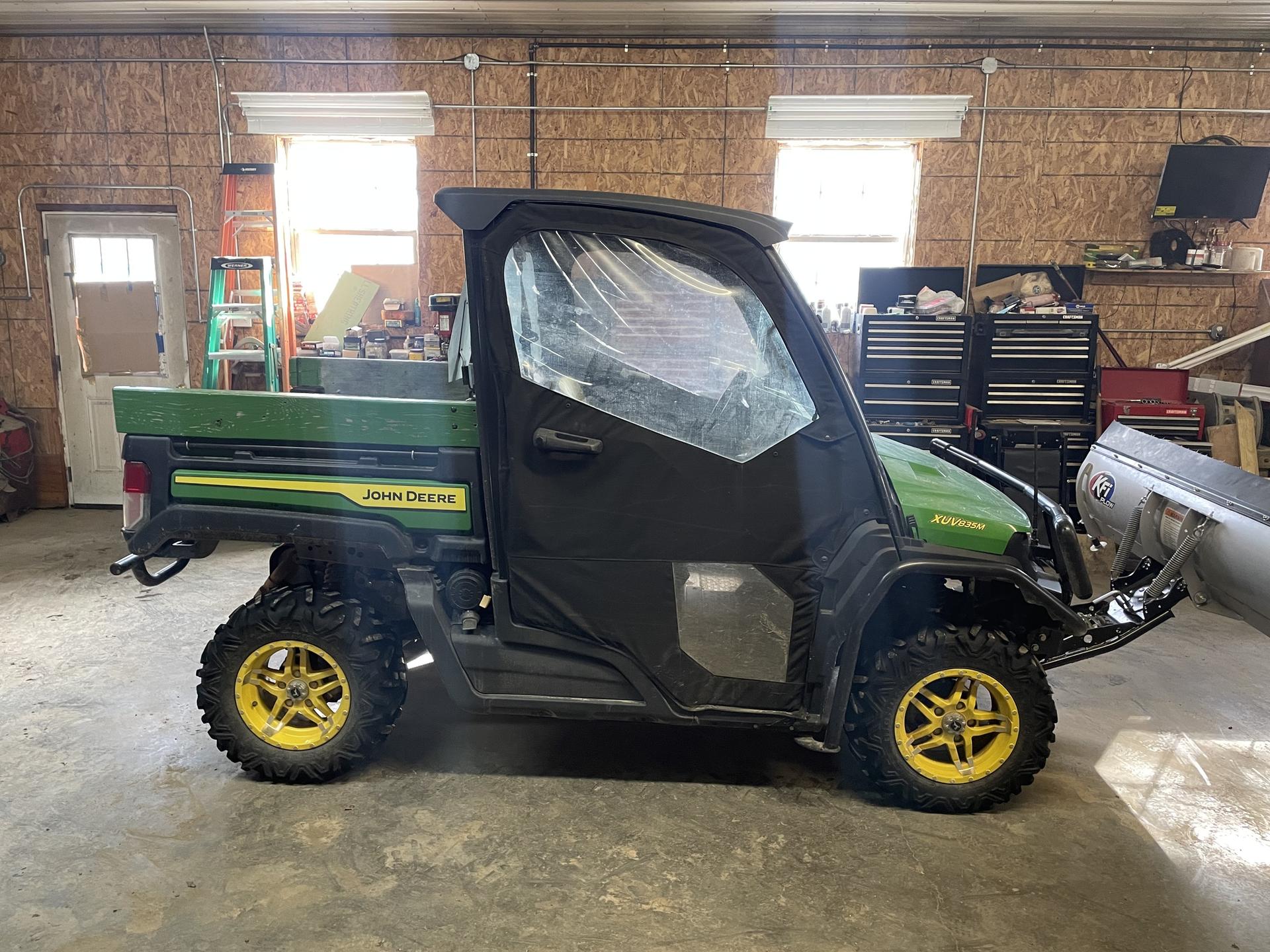 2022 John Deere XUV 835M Image