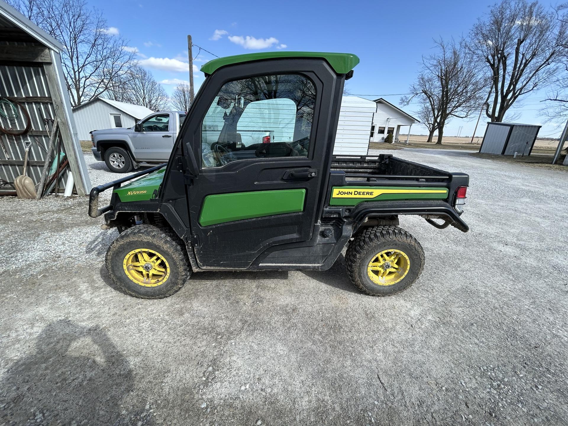 2023 John Deere XUV 835R Image