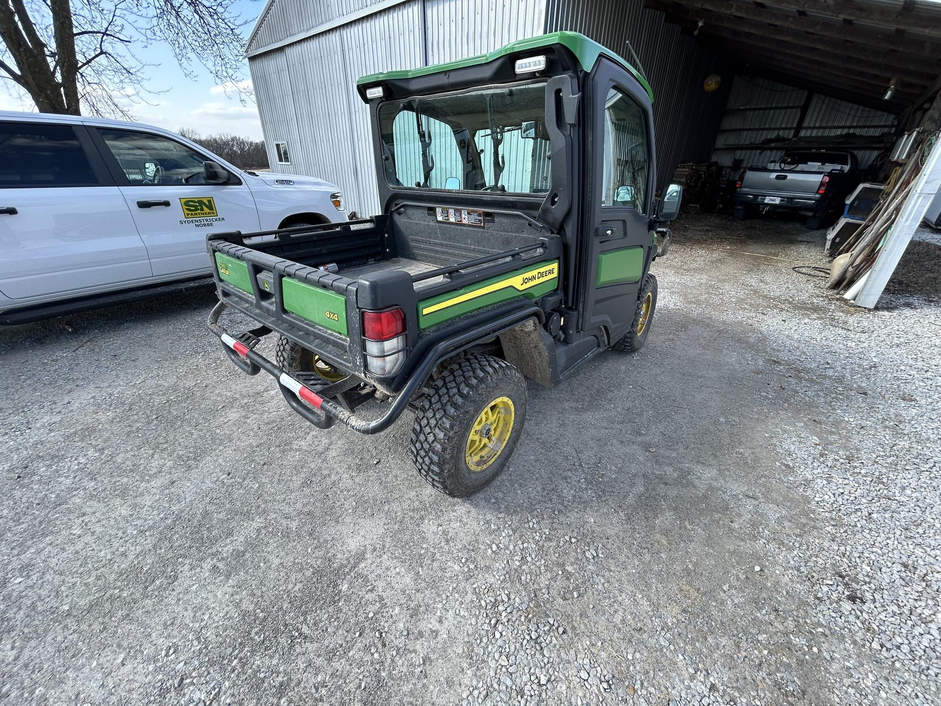 2023 John Deere XUV 835R Image