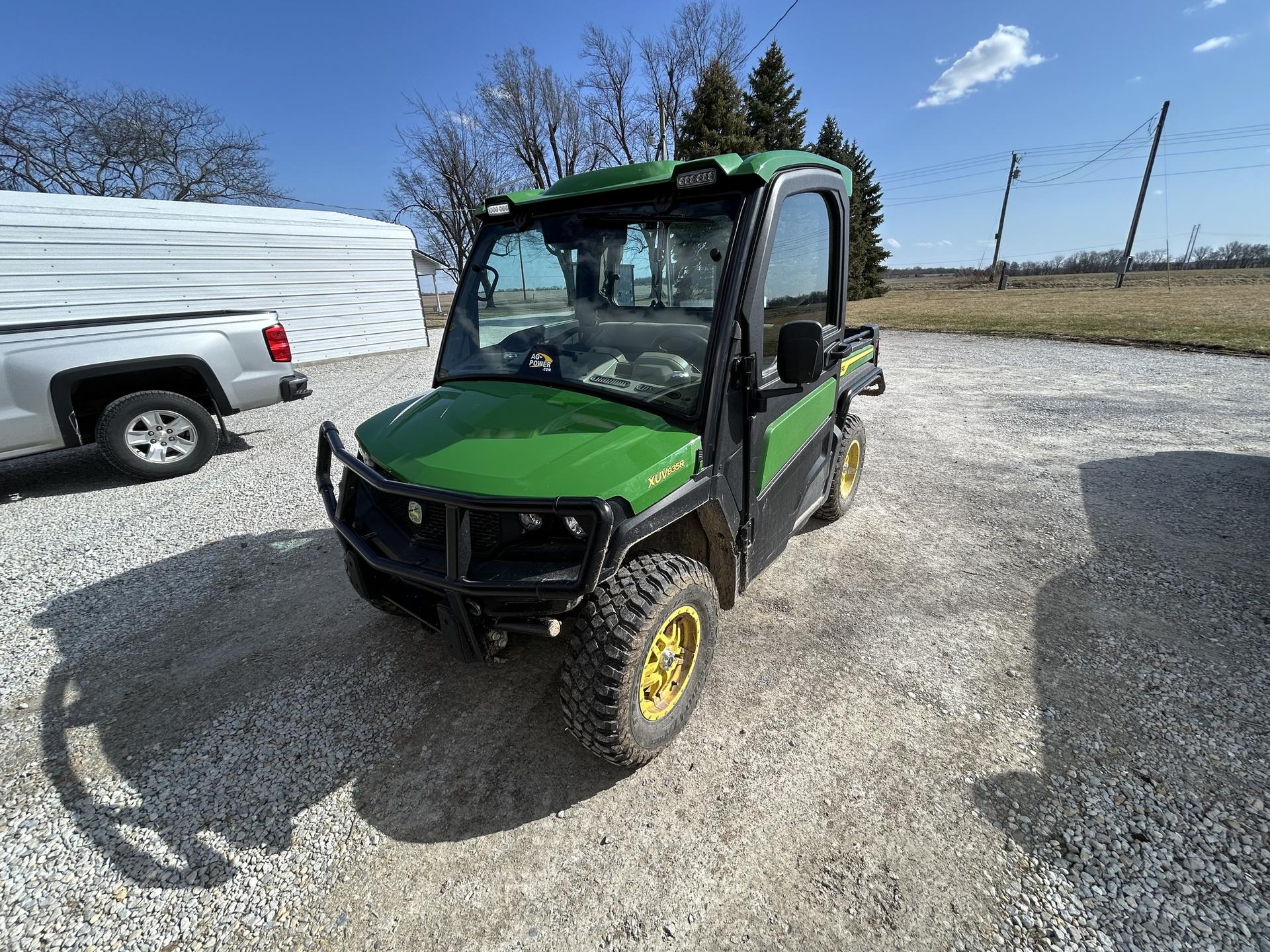 2023 John Deere XUV 835R Image