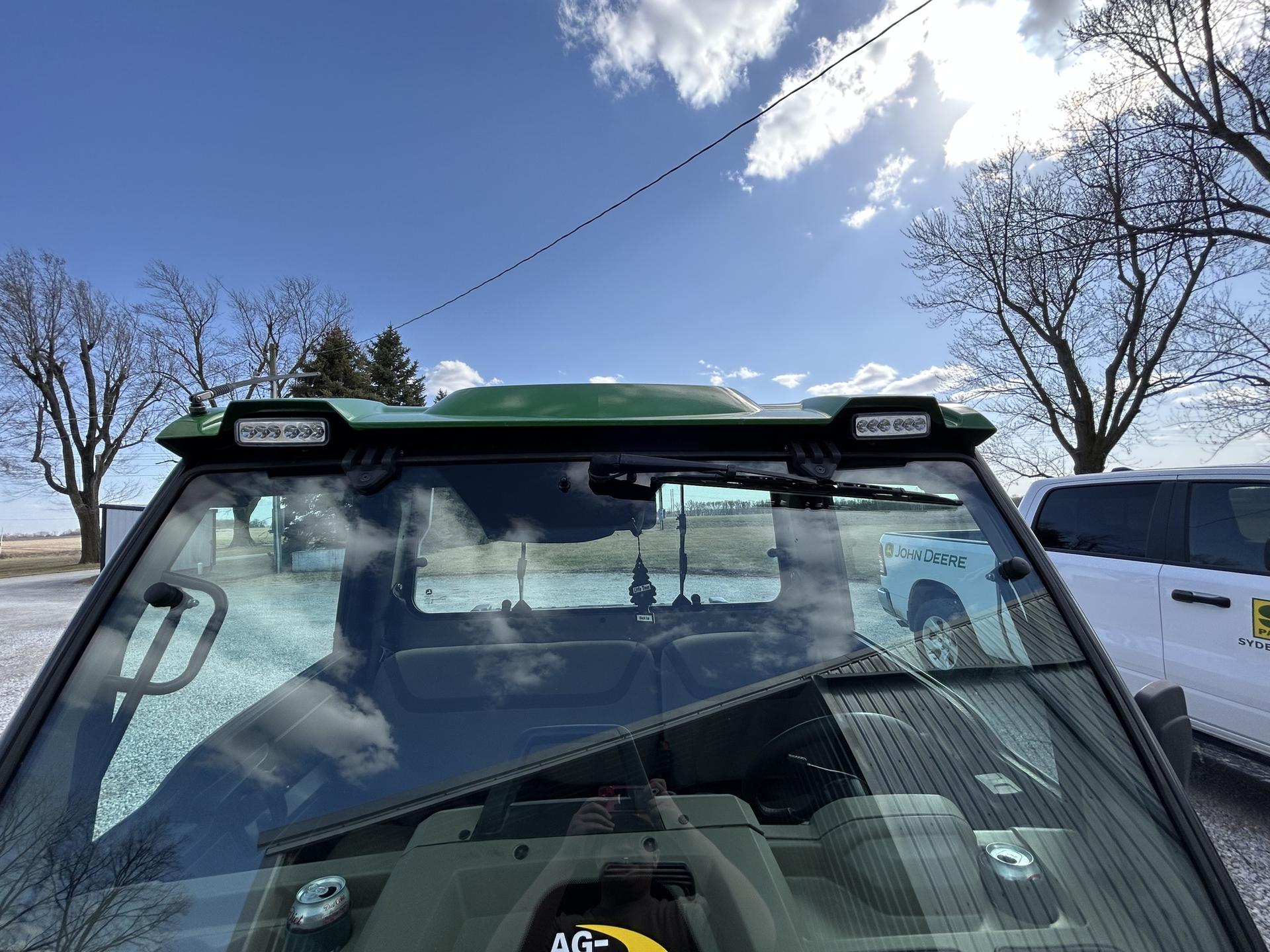 2023 John Deere XUV 835R Image
