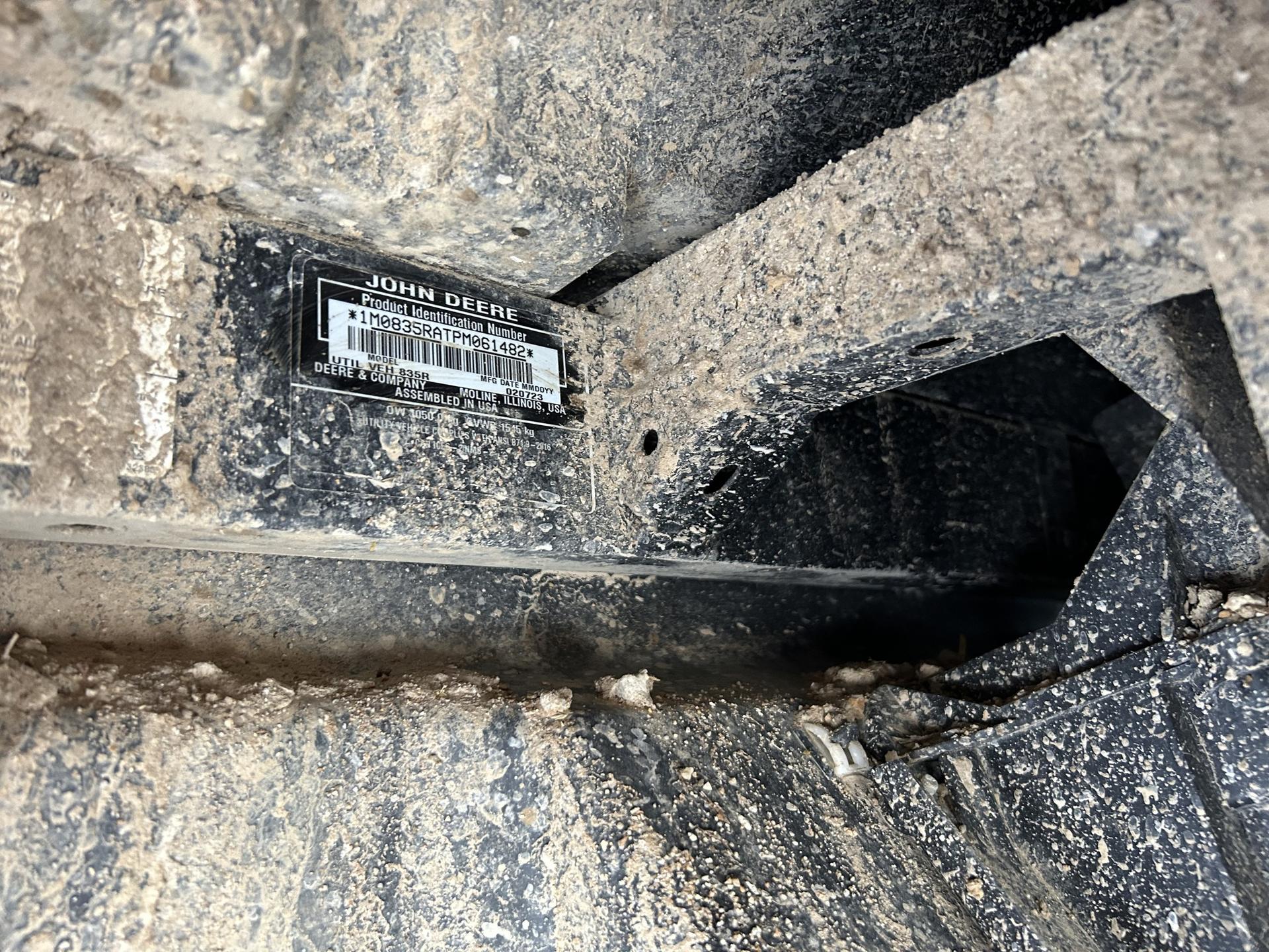 2023 John Deere XUV 835R Image