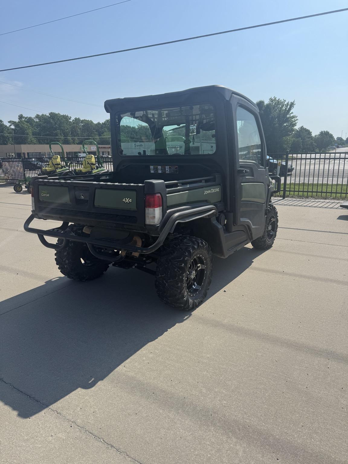2020 John Deere XUV 835M Image