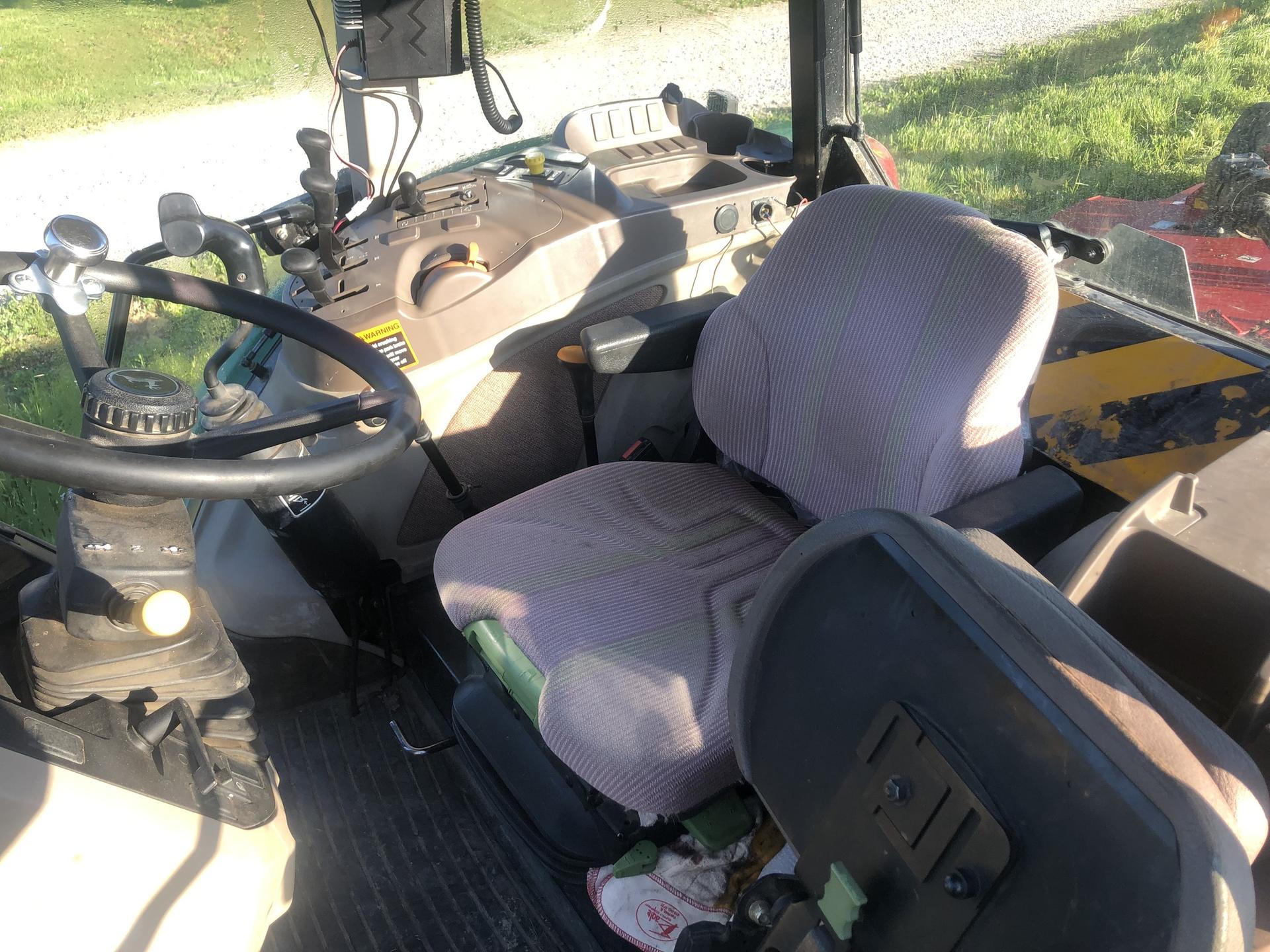 2013 John Deere 6140D Image