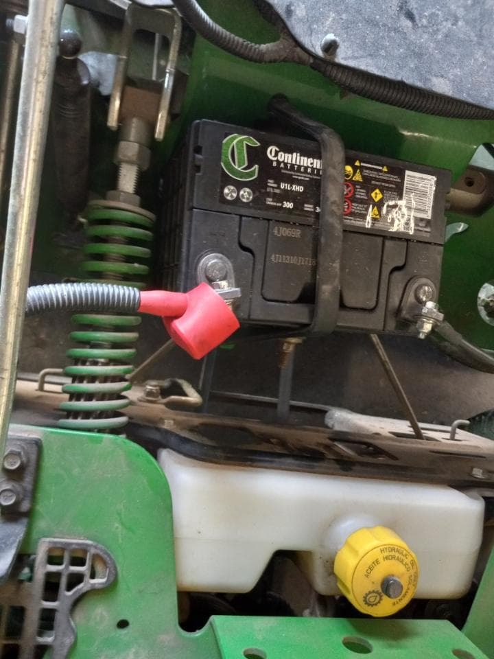 2017 John Deere Z915E Image