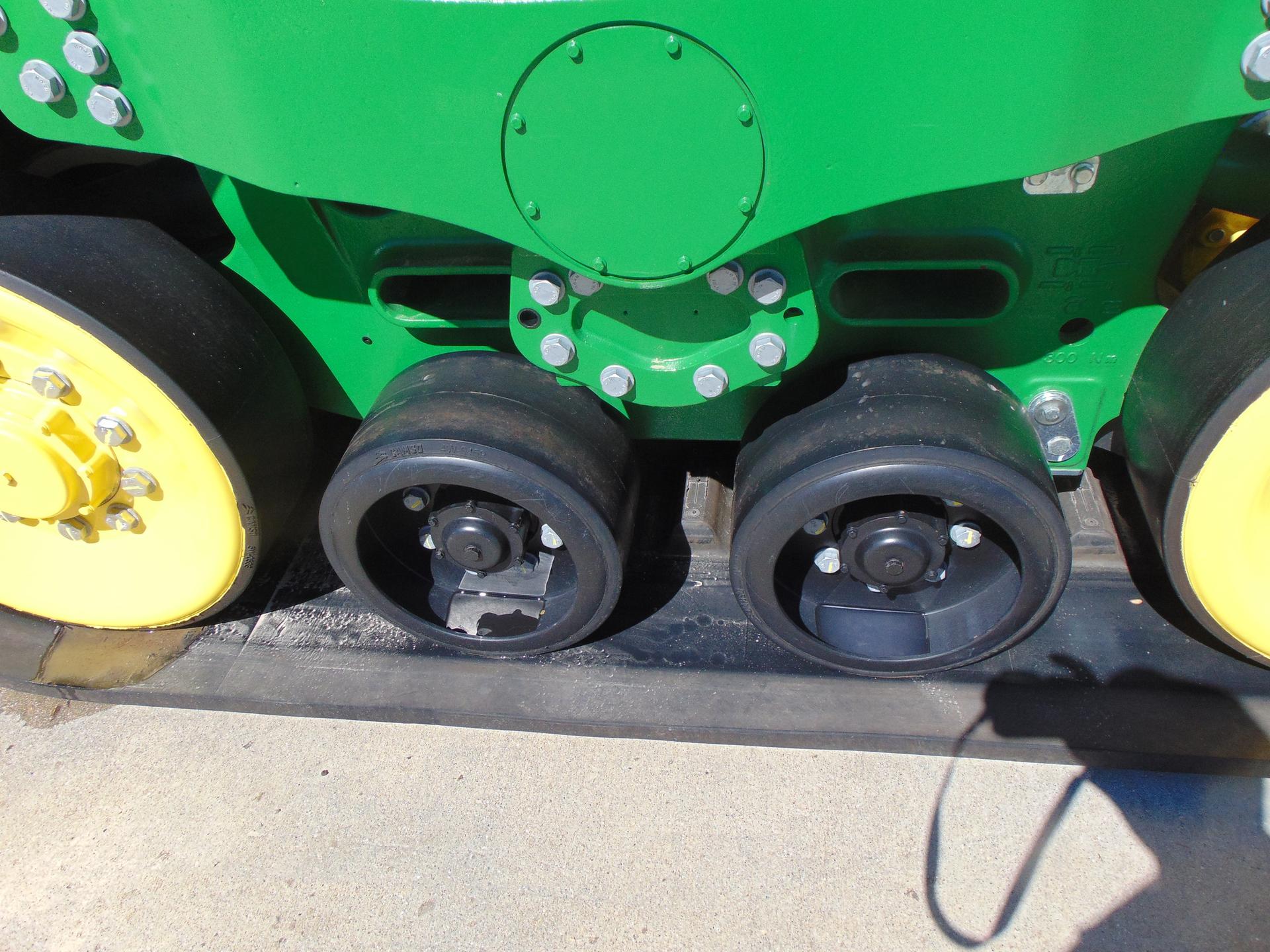 2023 John Deere 9RX 590 Image