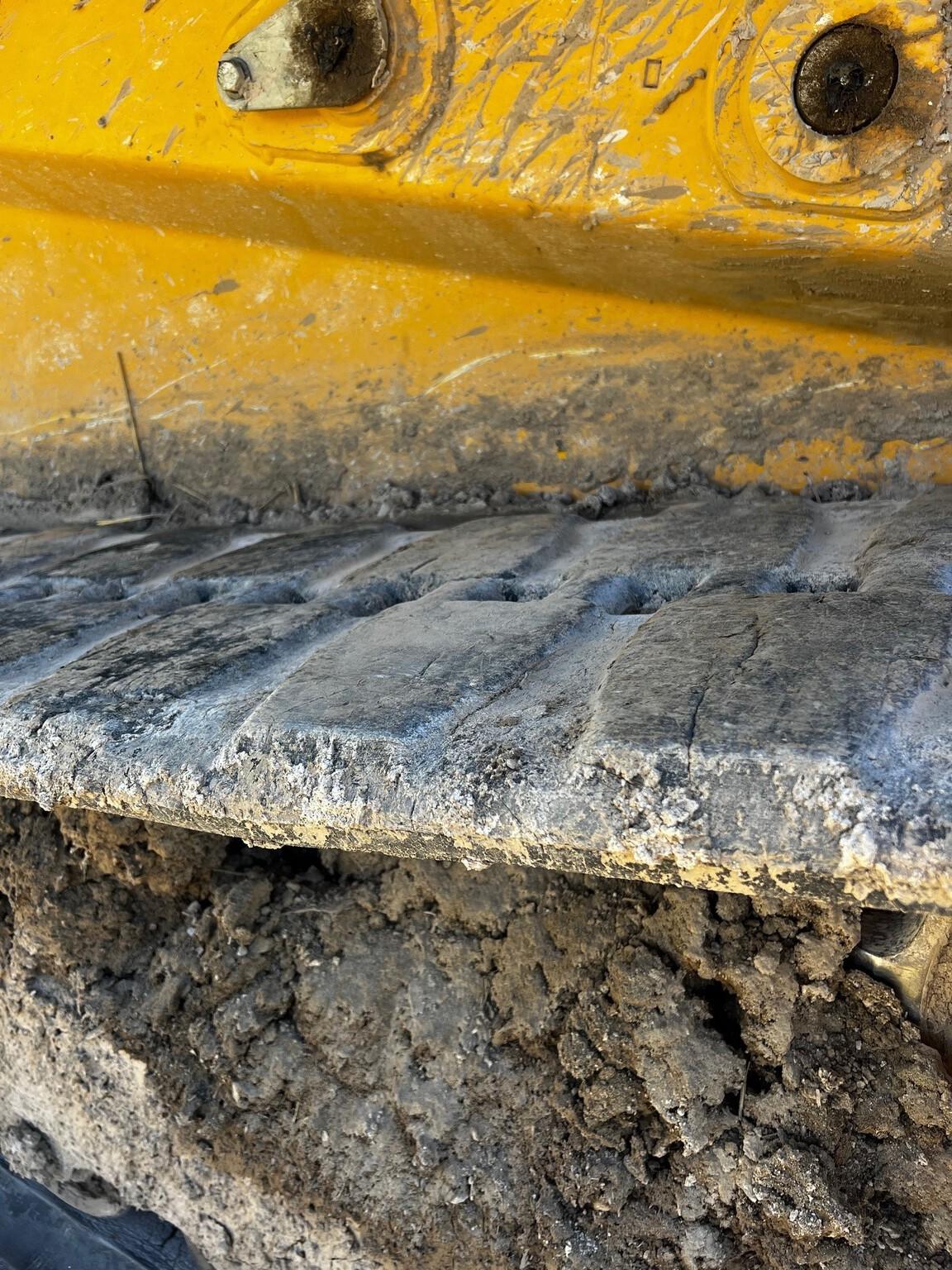 2021 John Deere 333G Image