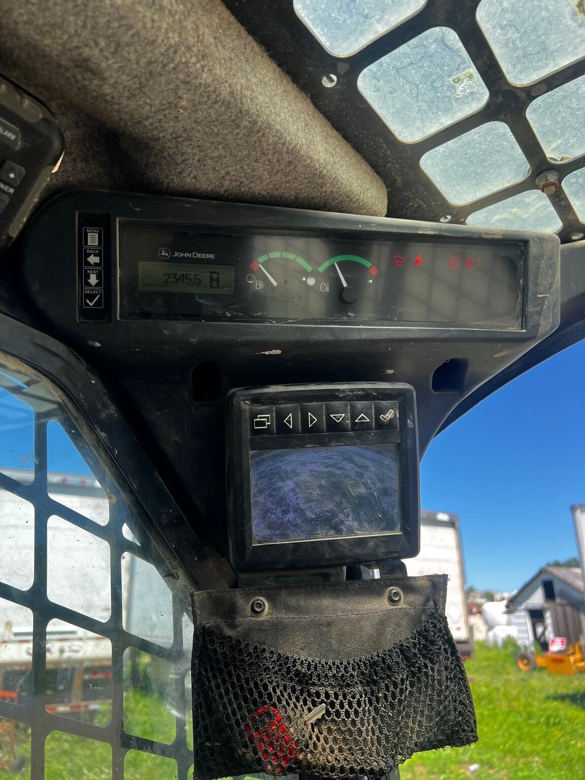 2021 John Deere 333G Image