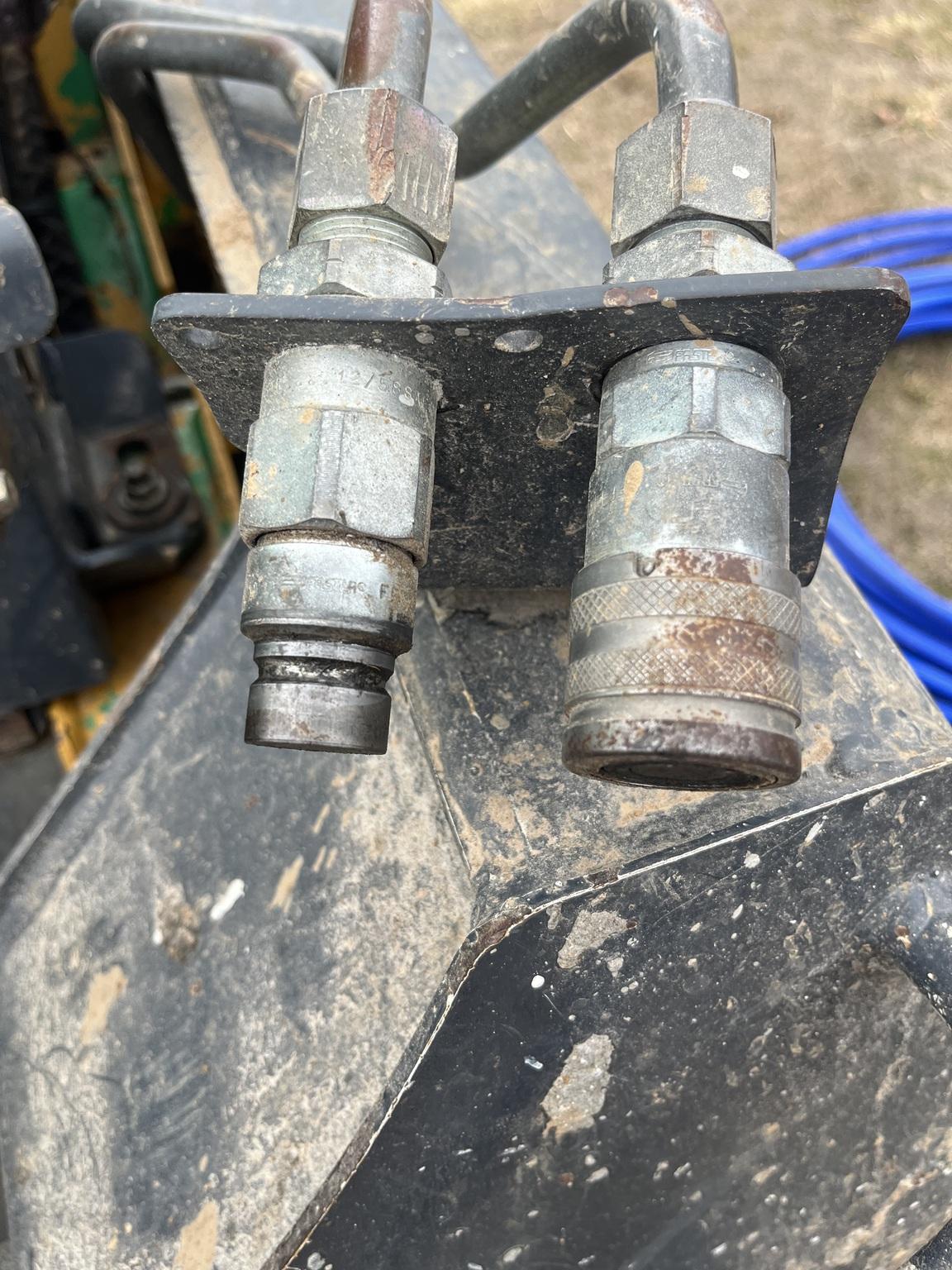 2012 John Deere 323D Image