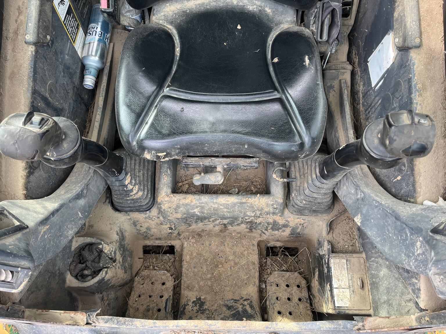 2012 John Deere 323D Image