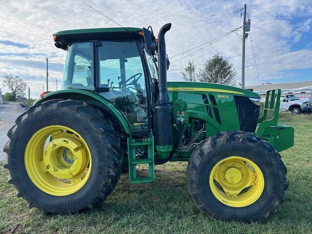 2023 John Deere 6120E Image