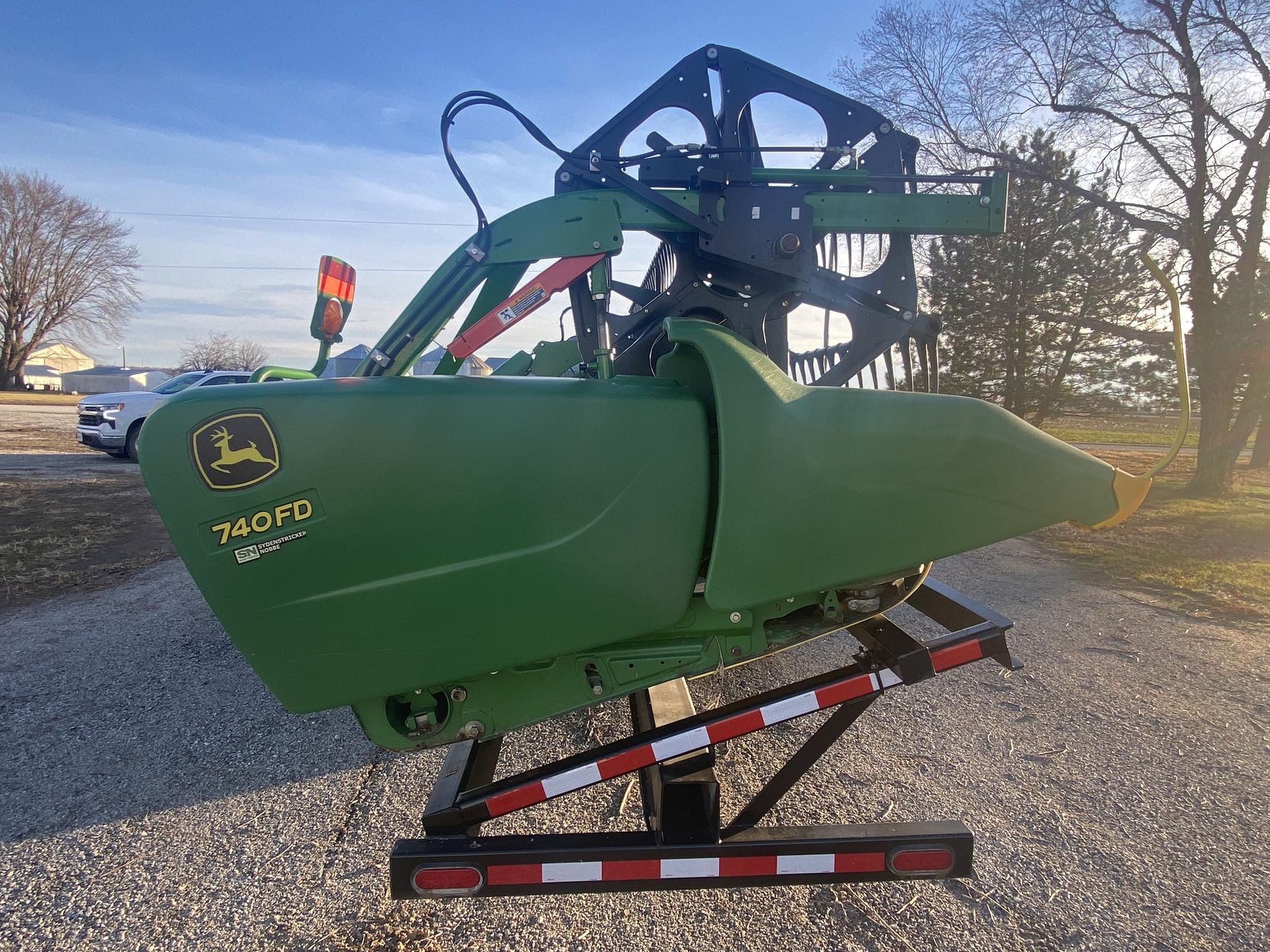 2020 John Deere 740FD Image