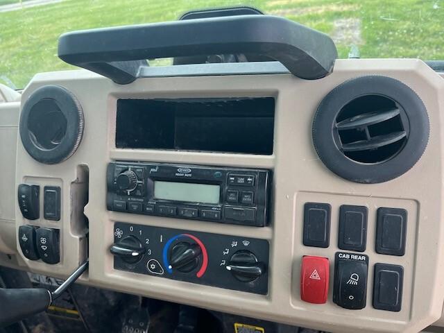2021 John Deere XUV 835R Image