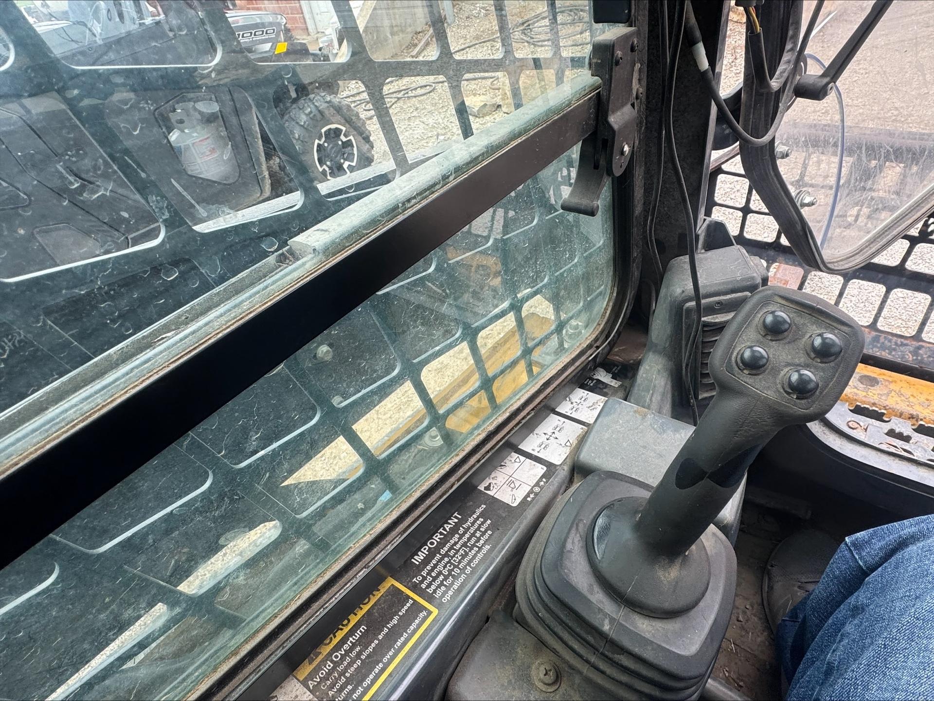 2017 John Deere 331G Image