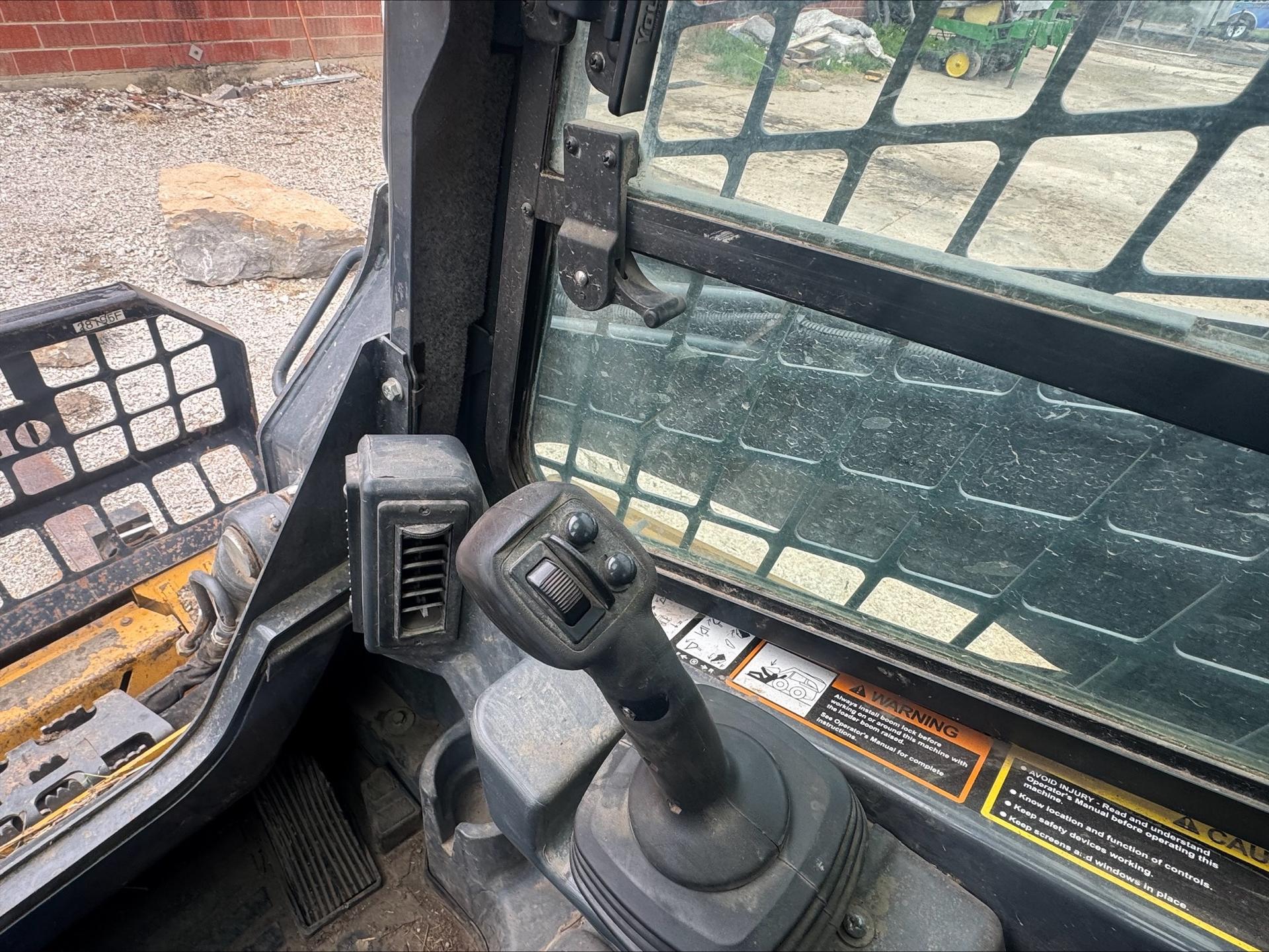 2017 John Deere 331G Image