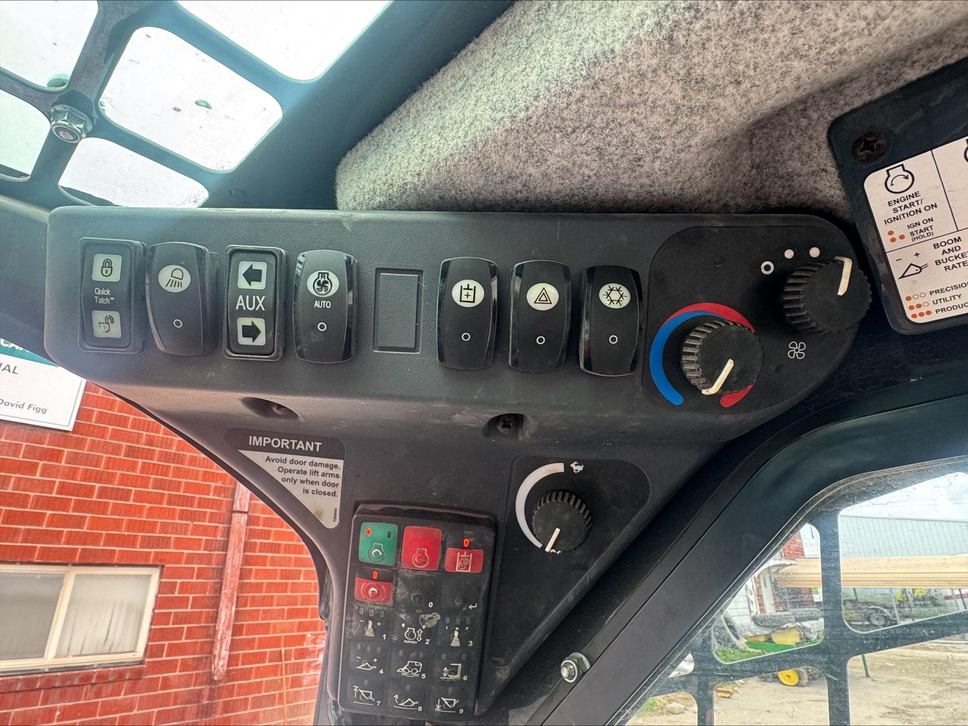 2017 John Deere 331G Image