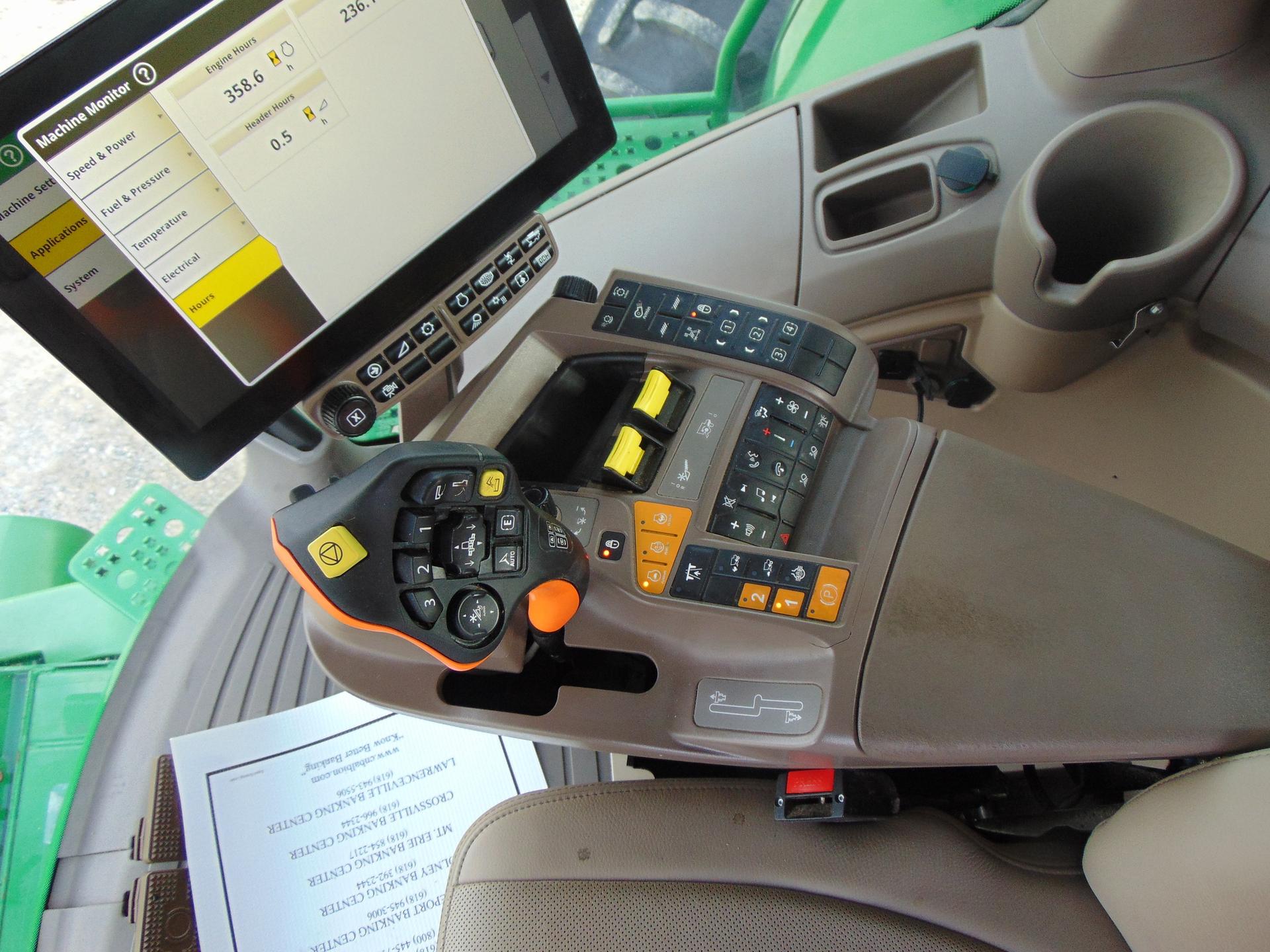 2024 John Deere S780 Image