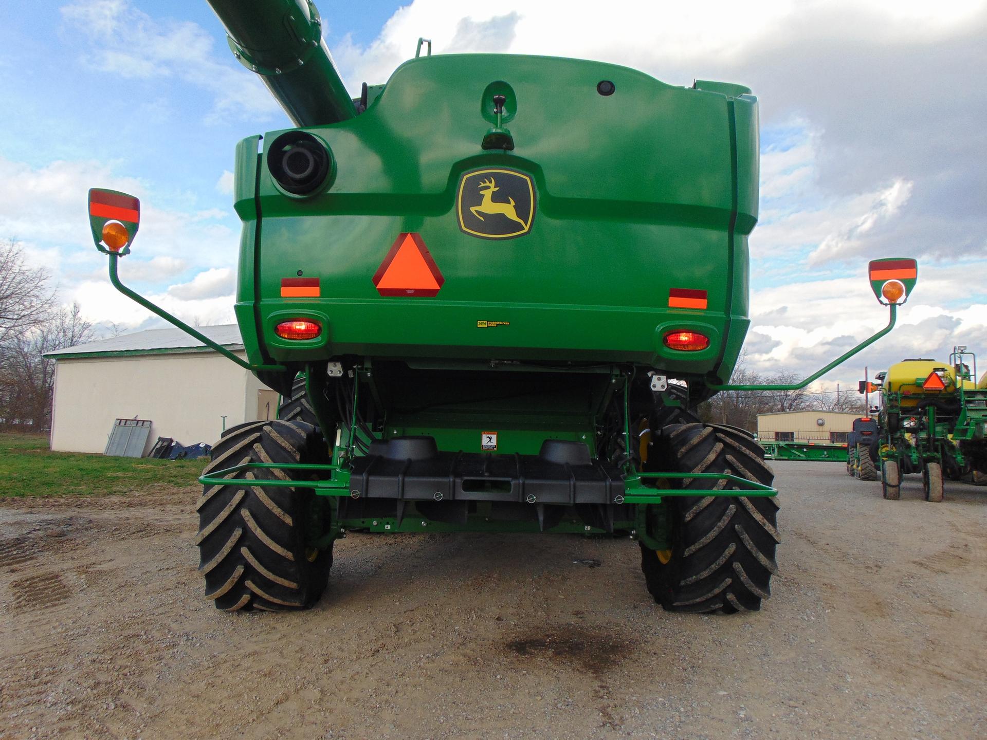 2024 John Deere S780 Image