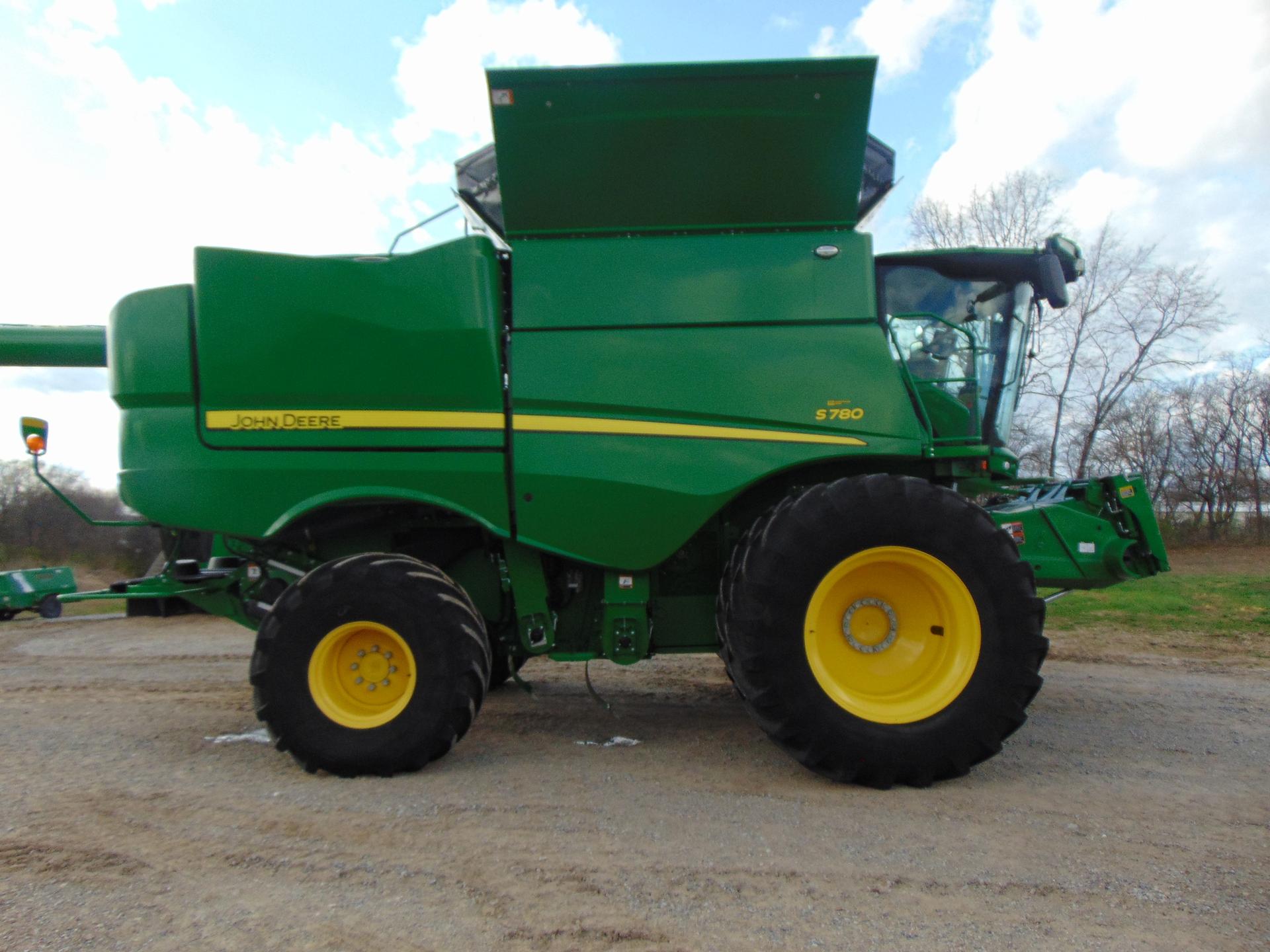 2024 John Deere S780 Image
