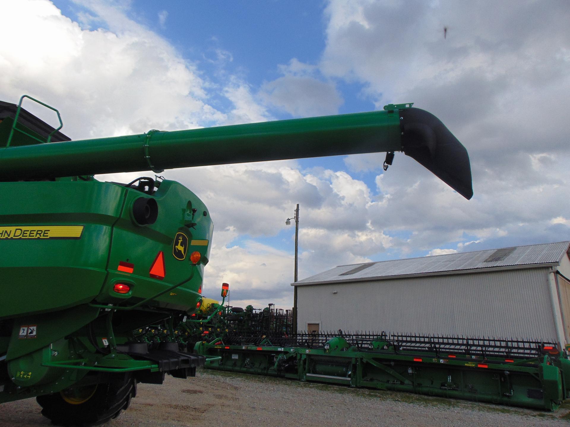 2024 John Deere S780 Image