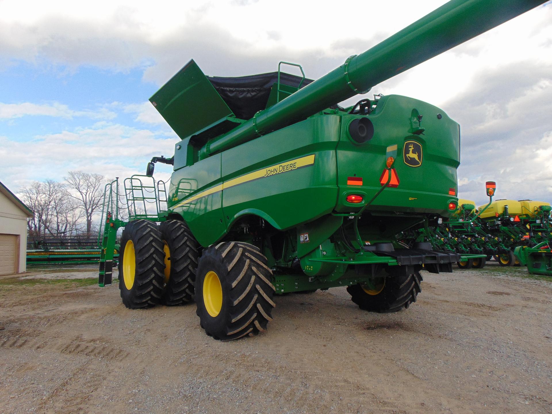 2024 John Deere S780 Image