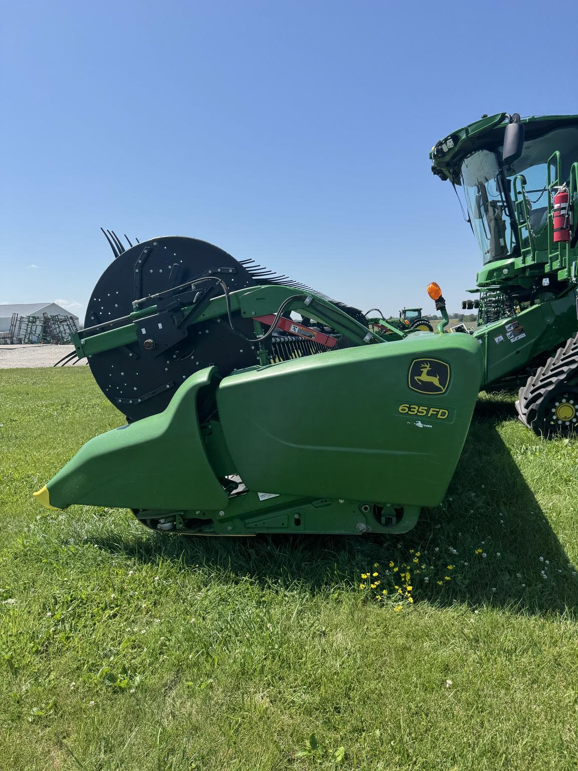 2018 John Deere 635FD Image