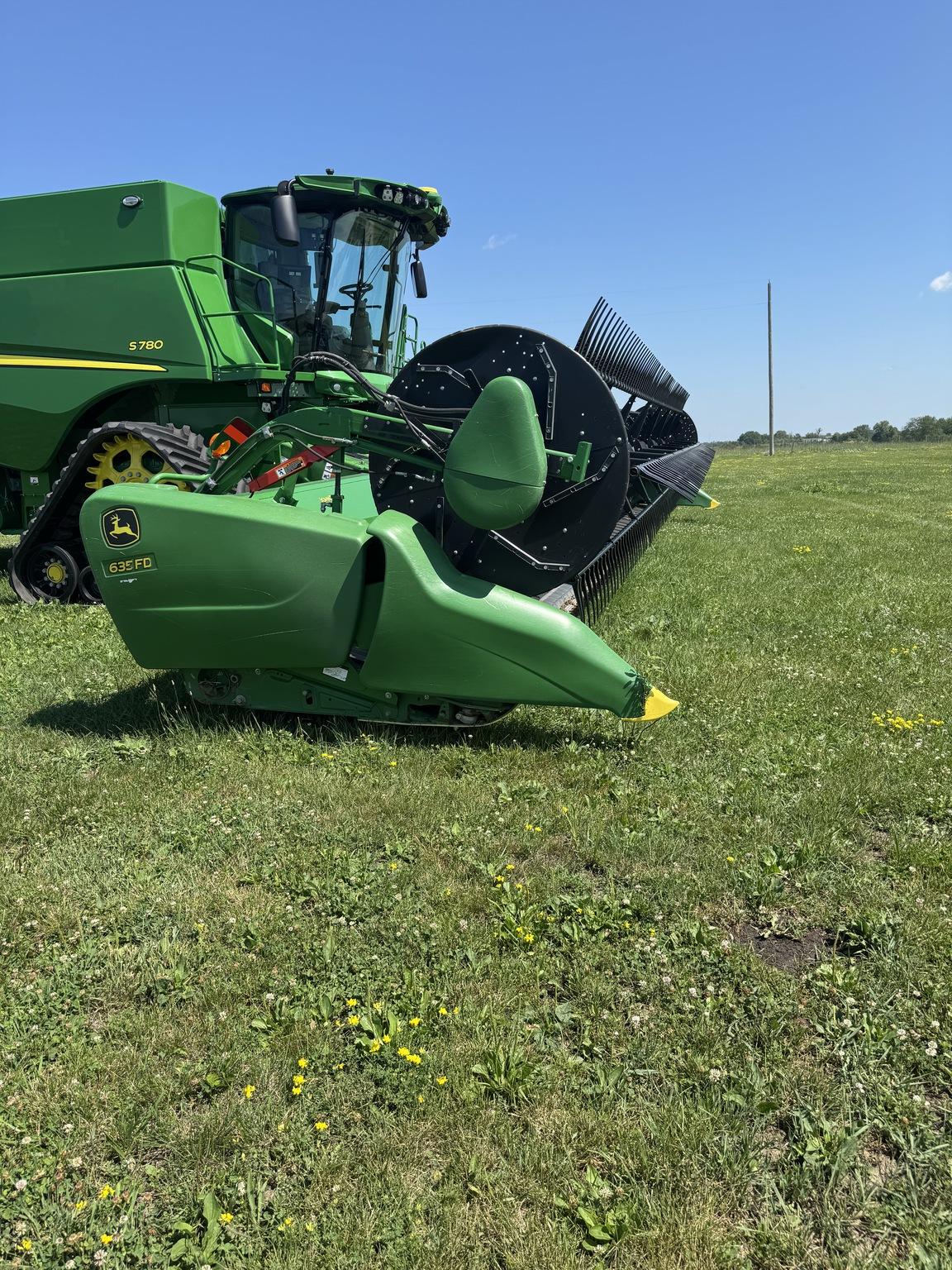 2018 John Deere 635FD Image