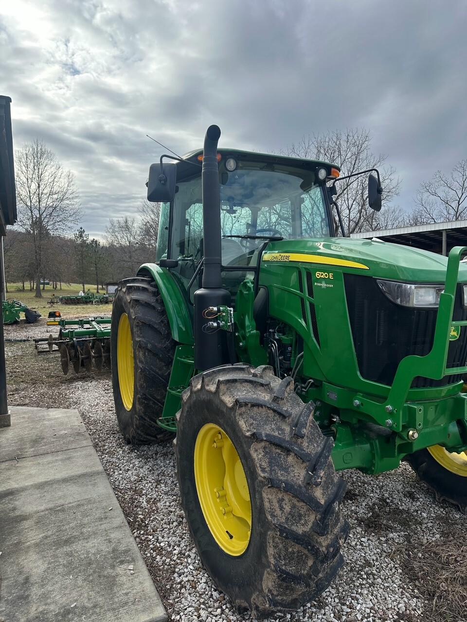 2019 John Deere 6120E Image