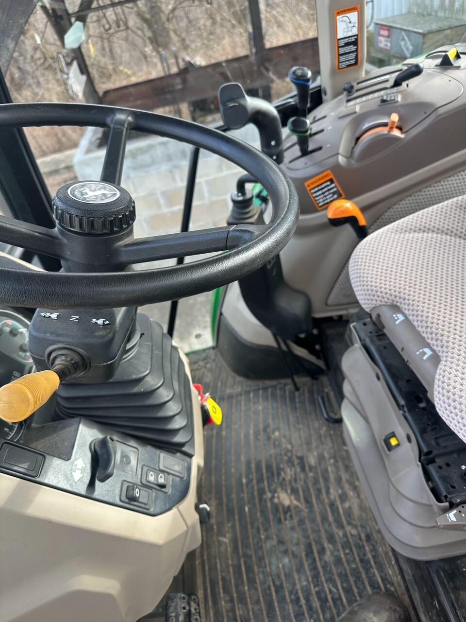 2019 John Deere 6120E Image