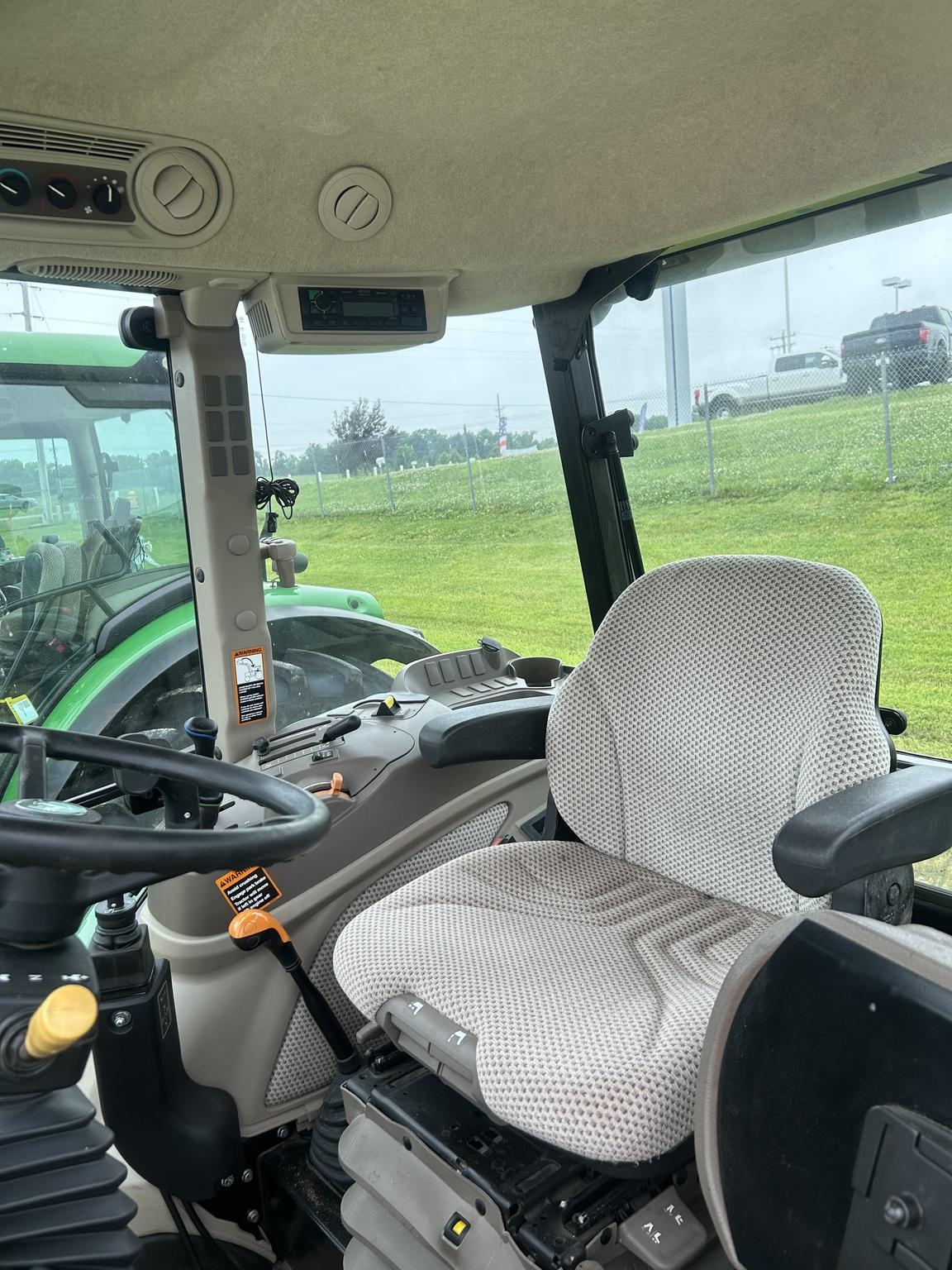 2019 John Deere 6120E Image