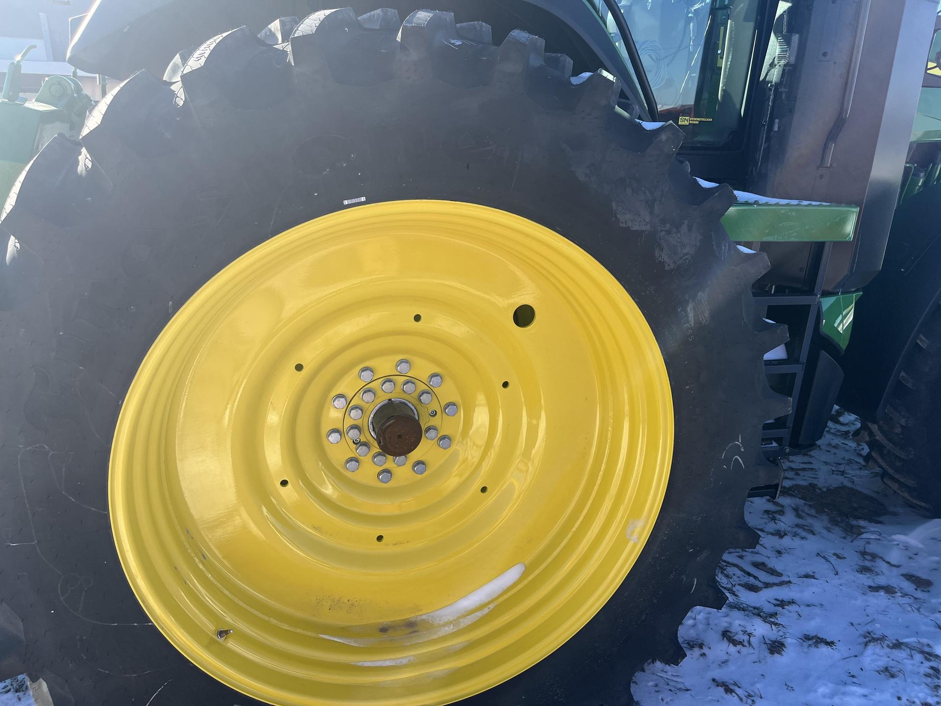 2024 John Deere 8R 340 Image