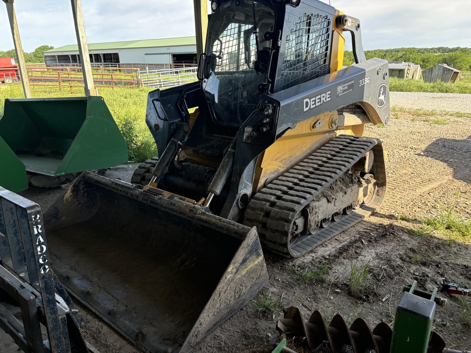 2021 John Deere 333G Image