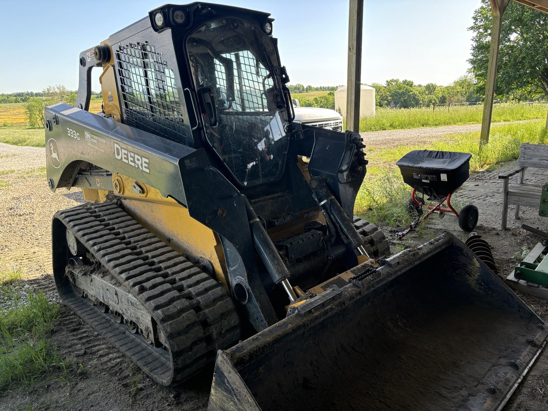 2021 John Deere 333G Image