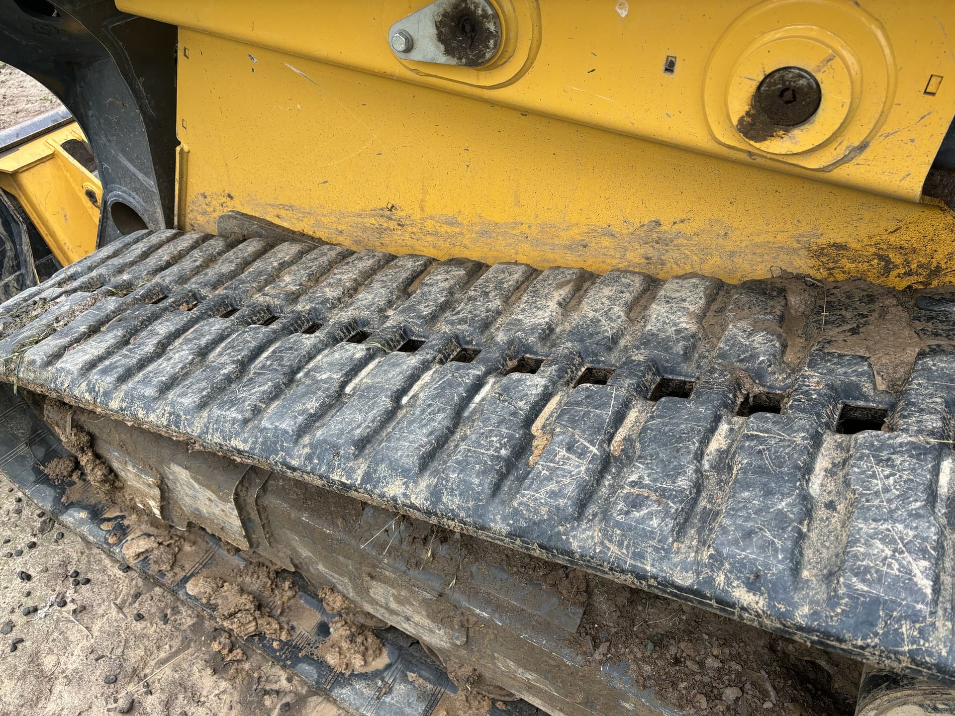 2021 John Deere 331G Image