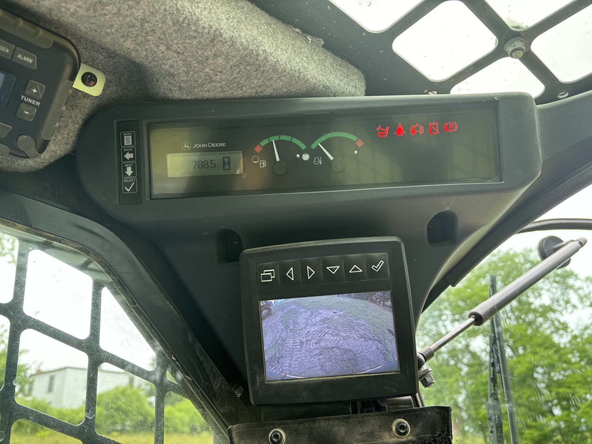 2021 John Deere 331G Image
