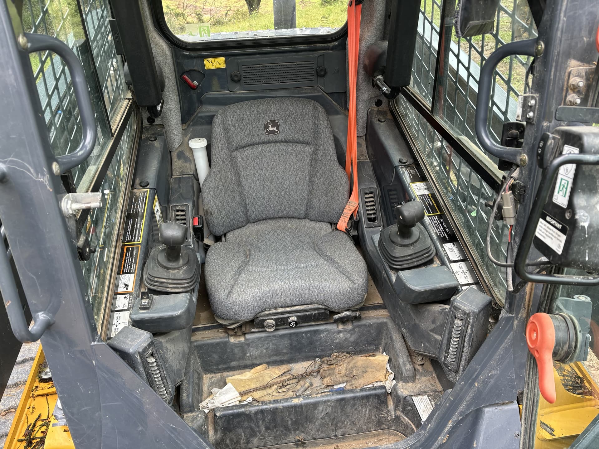 2021 John Deere 331G Image