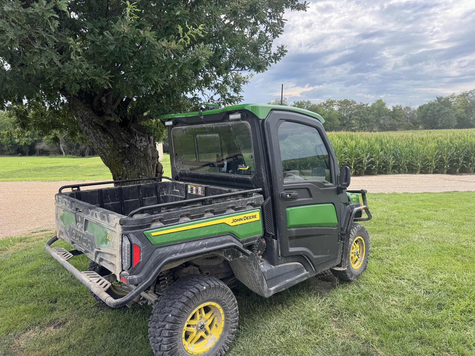 2025 John Deere XUV 845R Image