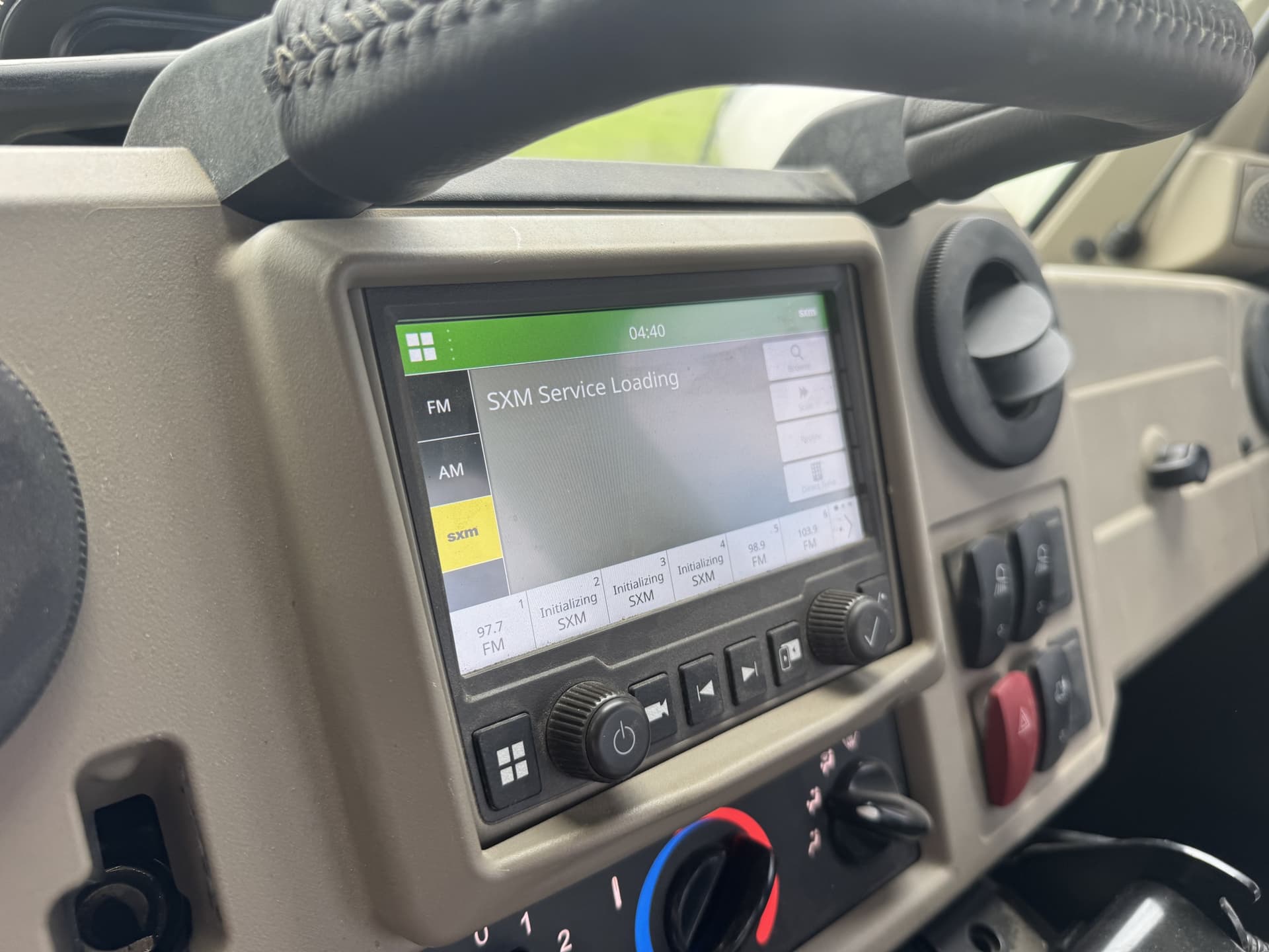 2025 John Deere XUV 845R Image